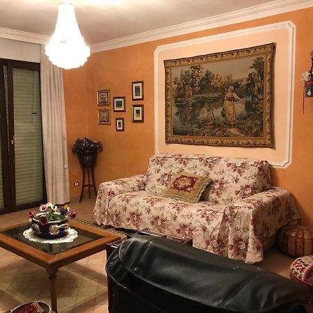 Torretta Villa LʼAquila Buitenkant foto