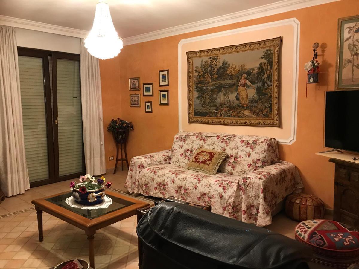 Torretta Villa LʼAquila Buitenkant foto